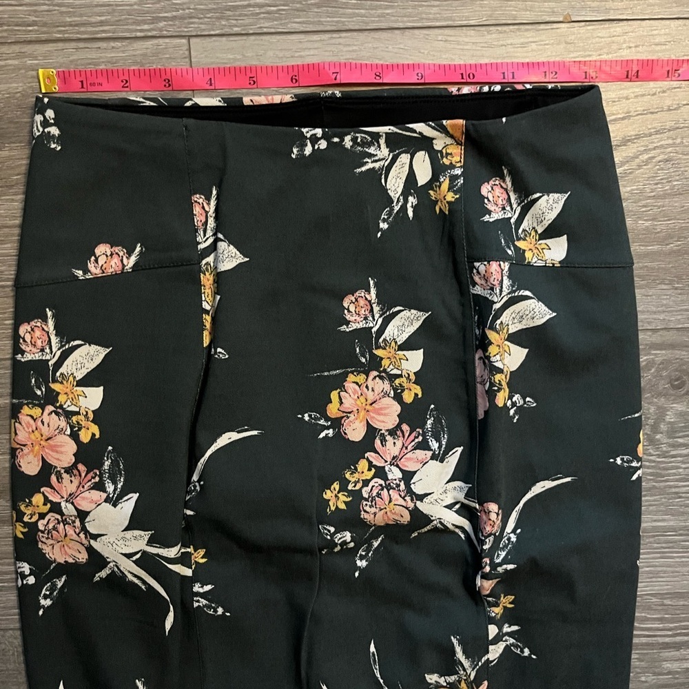 Lyssé Green Pink Floral Stretch Pull On Work Party Pencil Skirt Size S Career - Picture 8 of 9